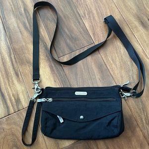 Baggallini cross body